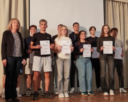 „Languages unite – Jezici nas ujedinjuju!“